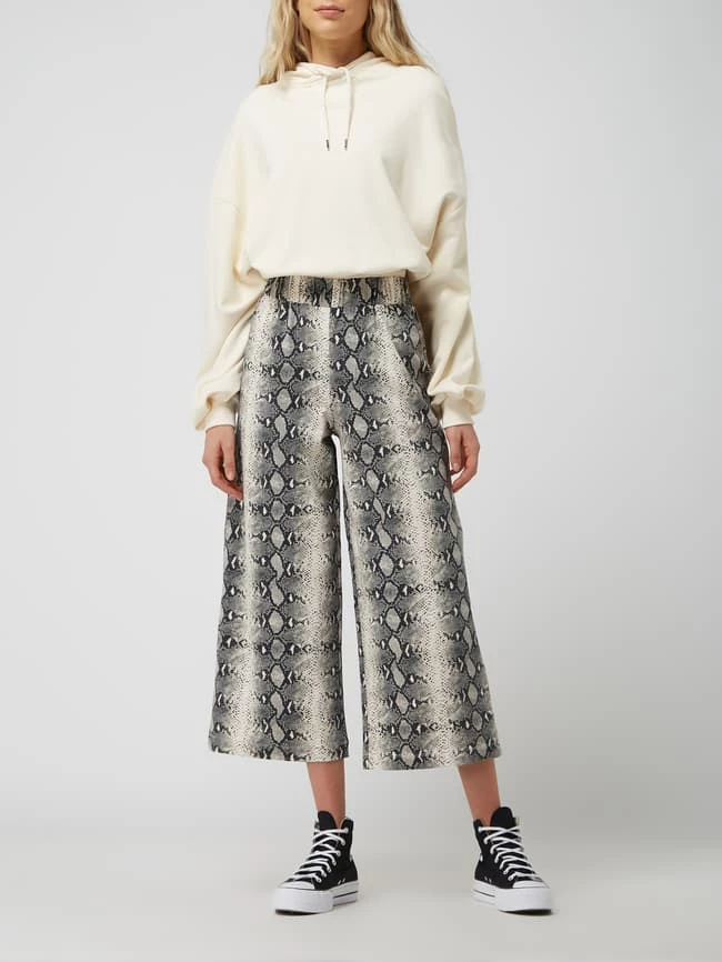 REVIEW Culotte Mit Schlangenmuster - Offwhite 3 REVIEW Culotte Mit Schlangenmuster - Offwhite
