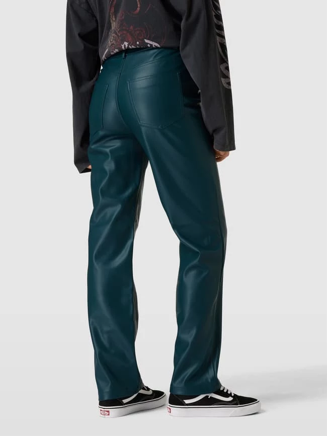 Gina Tricot Hose In Leder-Optik Modell 'NINETEES PU TROUSERS' - Bottle 7 Gina Tricot Hose In Leder-Optik Modell 'NINETEES PU TROUSERS' - Bottle – Bild 5