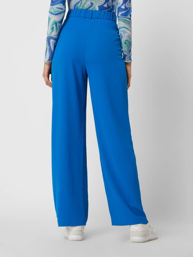 Minus Bundfaltenhose Aus Krepp Modell 'Velia' - Ozean Blau 7 Minus Bundfaltenhose Aus Krepp Modell 'Velia' - Ozean Blau – Bild 5